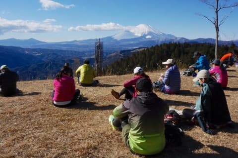 山頂は富士山の大展望！初級者向けトレイルランニングツアー（神奈川県）