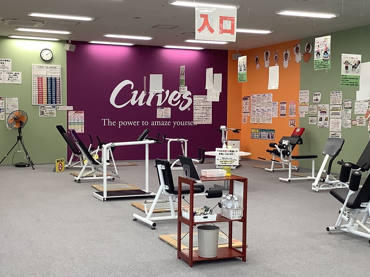カーブスイオンモール猪名川 店舗写真 2